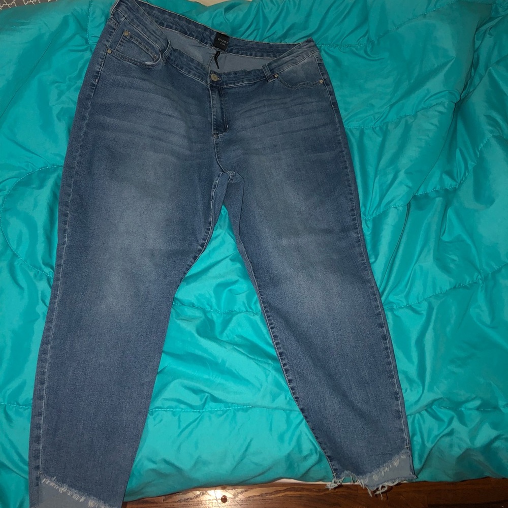 Celebrity pink skinny jeans